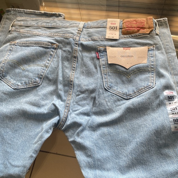**LEVI’S** Levis 501 Jeans Mens 36x29 Light Wash Straight Leg Button Fly Stretch - Picture 7 of 15